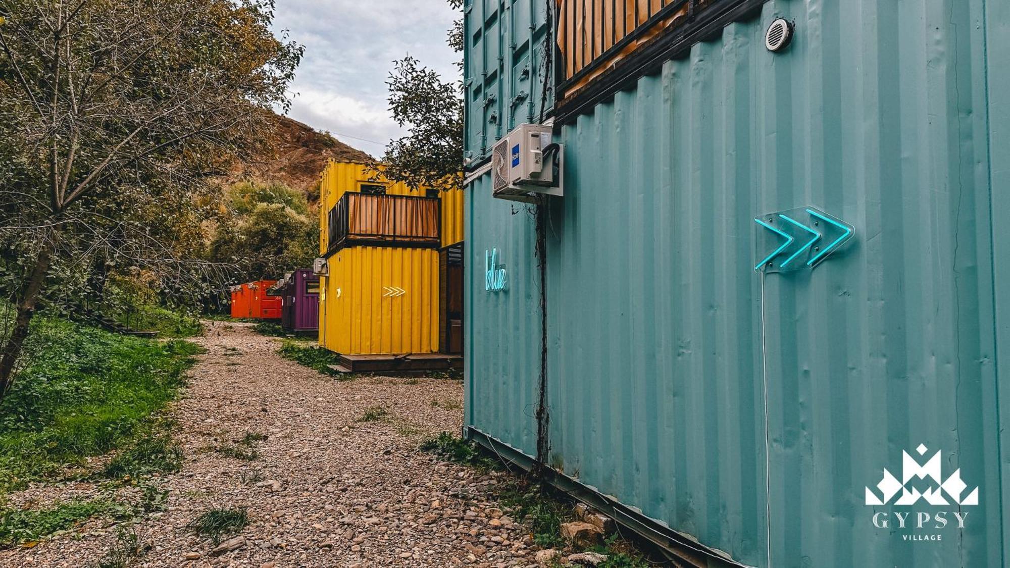 Gipsy Village Park Hotel Asureti Экстерьер фото